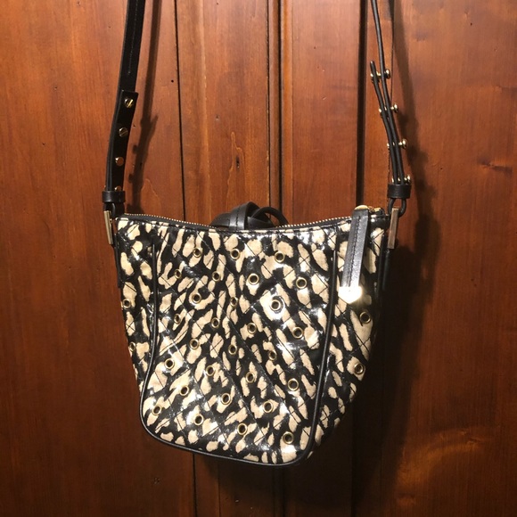 Vera Bradley Fenwick Mini Crossbody Glossy Leopard - Picture 5 of 11